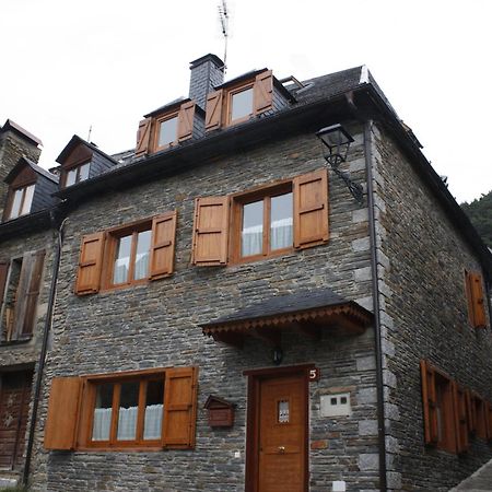 Apartamentos Valle De Aran Mont Kültér fotó